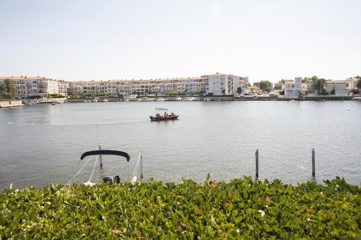 1005 Apartamento Con Vistas Al Lago San Maurici By Homeselectspain Empuriabrava Luaran gambar