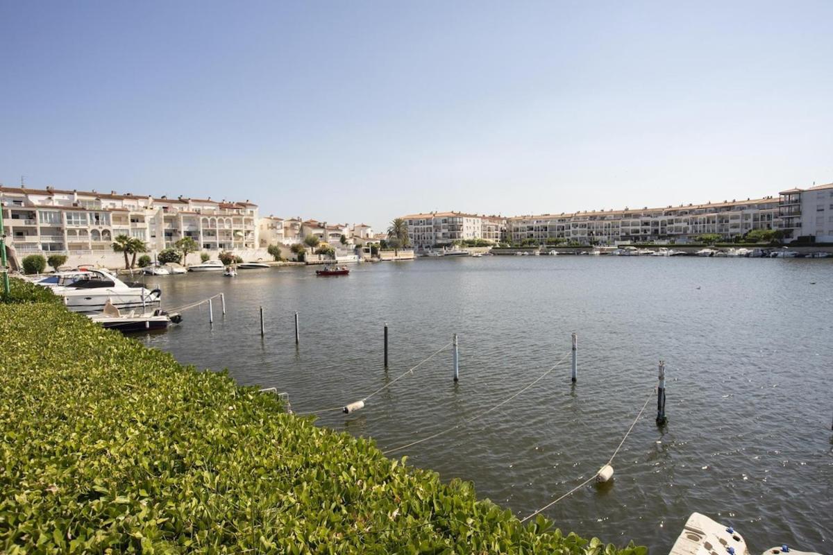 1005 Apartamento Con Vistas Al Lago San Maurici By Homeselectspain Empuriabrava Luaran gambar